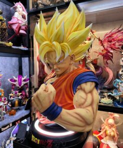 KD Collectibles - Life Size SSJ Goku Bust