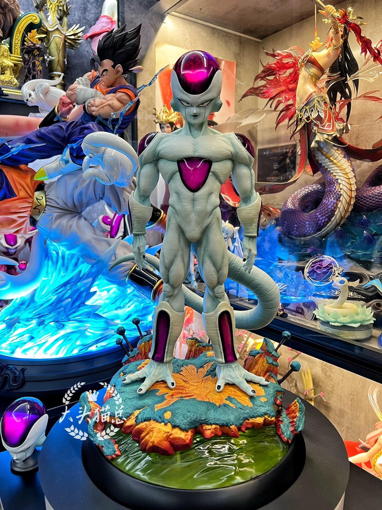 WH – Dragon Ball Frieza Final Form 1/4